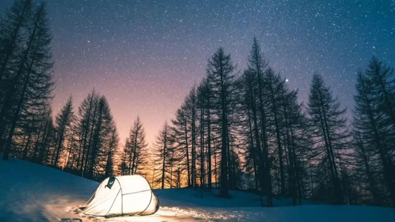 ما هي أبرز طرق التعامل مع مخاطر التخييم الشتوي وفق جريدة البلاد؟